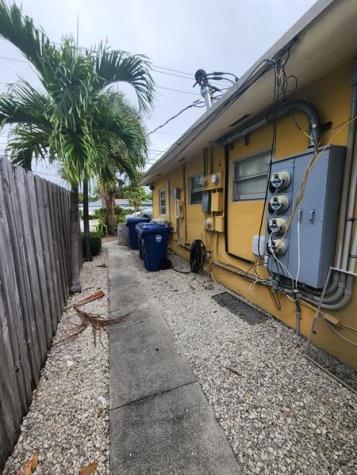2036 NE 26th Street Wilton Manors FL 33305