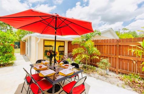 279 Hach Lane (3/2) West Palm Beach FL 33415