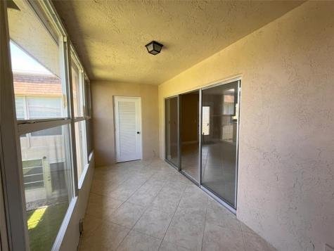 212 Oxford 400 West Palm Beach FL 33417