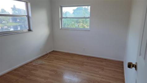 609 SW 79th Terrace North Lauderdale FL 33068