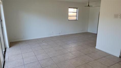 609 SW 79th Terrace North Lauderdale FL 33068