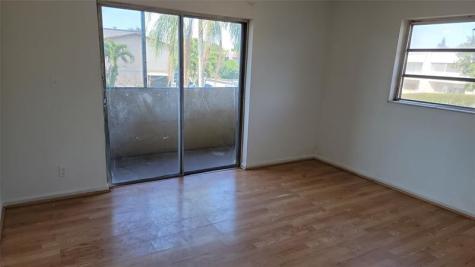 609 SW 79th Terrace North Lauderdale FL 33068