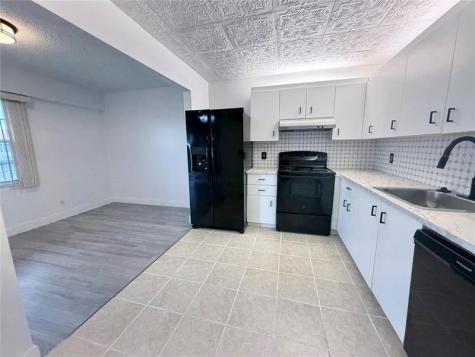 801 SW 133rd Terrace Pembroke Pines FL 33027