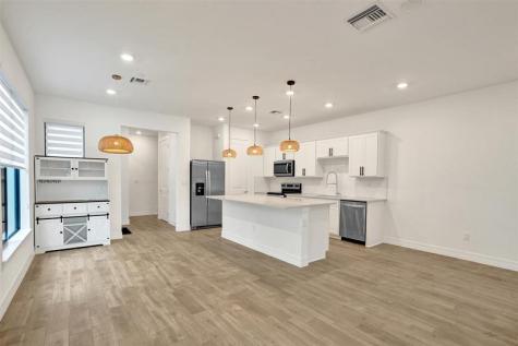 8355 NW 7th Place Plantation FL 33324