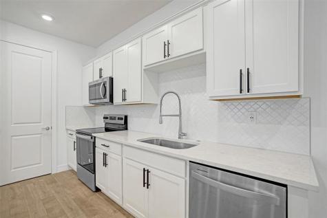 8355 NW 7th Place Plantation FL 33324