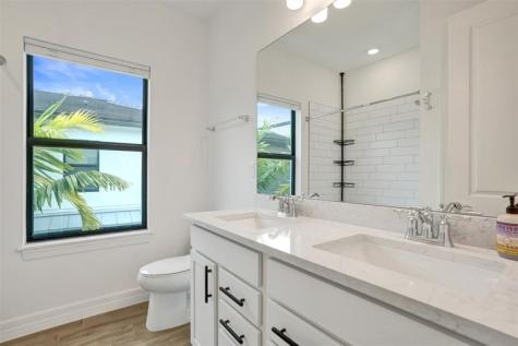 8355 NW 7th Place Plantation FL 33324