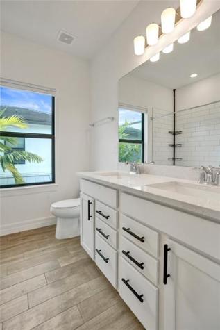 8355 NW 7th Place Plantation FL 33324