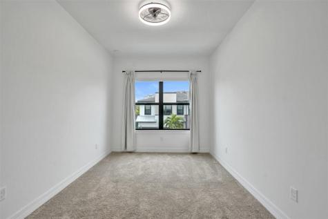 8355 NW 7th Place Plantation FL 33324