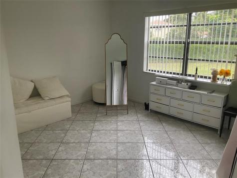 6269 Woodbury Road Boca Raton FL 33433