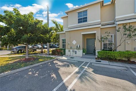 561 NE 5th Terrace Florida City FL 33034