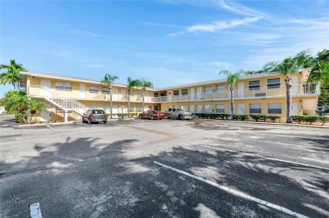 4050 NE 12th Terrace Oakland Park FL 33334