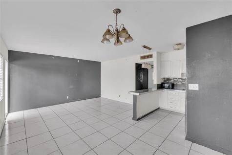 4050 NE 12th Terrace Oakland Park FL 33334