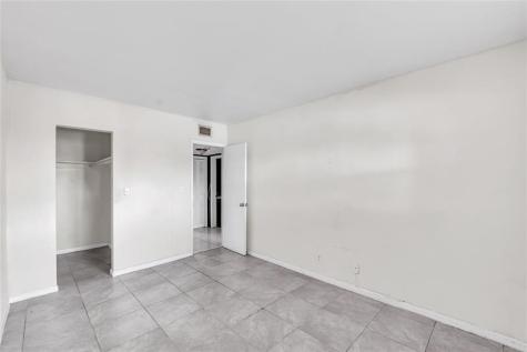4050 NE 12th Terrace Oakland Park FL 33334