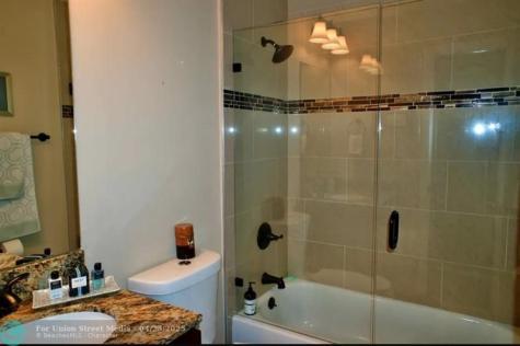925 SE 13th Street Fort Lauderdale FL 33316