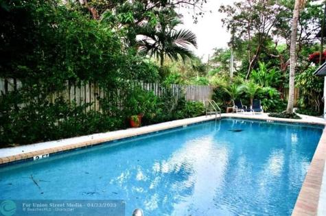 925 SE 13th Street Fort Lauderdale FL 33316