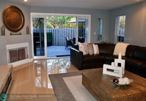 925 SE 13th Street Fort Lauderdale FL 33316