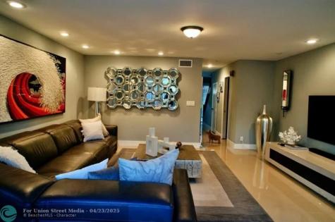 925 SE 13th Street Fort Lauderdale FL 33316