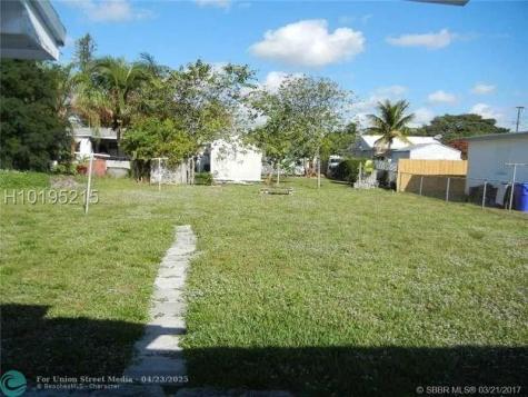 2427 Garfield Street Hollywood FL 33020