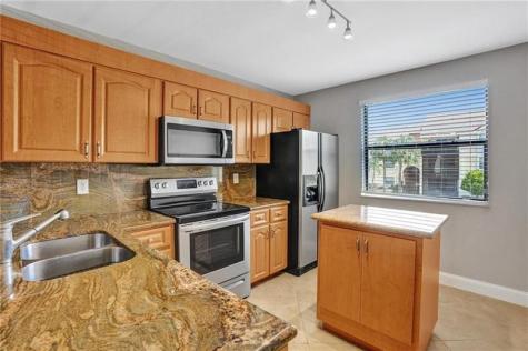 5781 Riverside Drive Coral Springs FL 33067