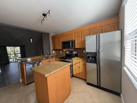 5781 Riverside Drive Coral Springs FL 33067