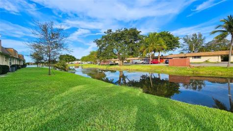 416 Lakeside Drive Margate FL 33063