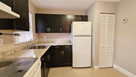 416 Lakeside Drive Margate FL 33063