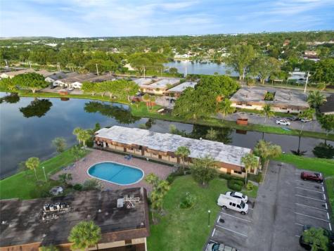 416 Lakeside Drive Margate FL 33063