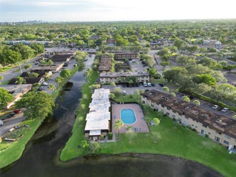 416 Lakeside Drive Margate FL 33063
