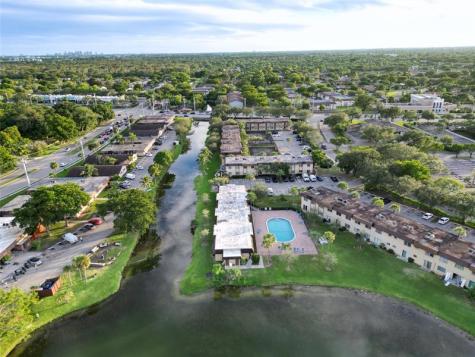 416 Lakeside Drive Margate FL 33063