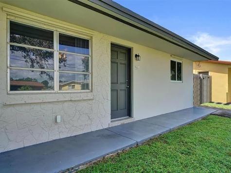 9456 SW 51 Street Cooper City FL 33328