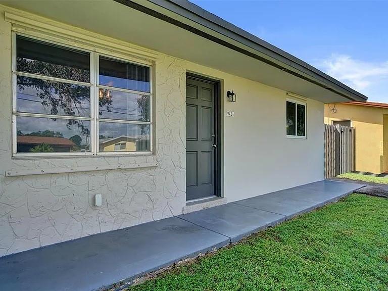 9456 SW 51 Street Cooper City FL 33328