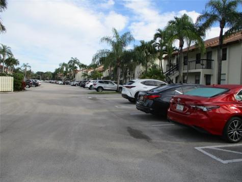 22040 Palms Way Boca Raton FL 33433