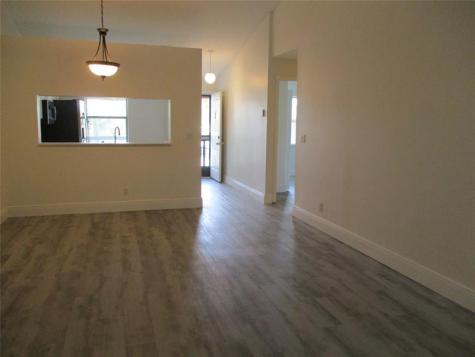 22040 Palms Way Boca Raton FL 33433