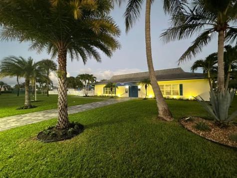 1152 Circle Drive Delray Beach FL 33445