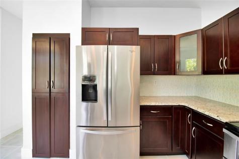 5240 NW 112th Way Coral Springs FL 33076