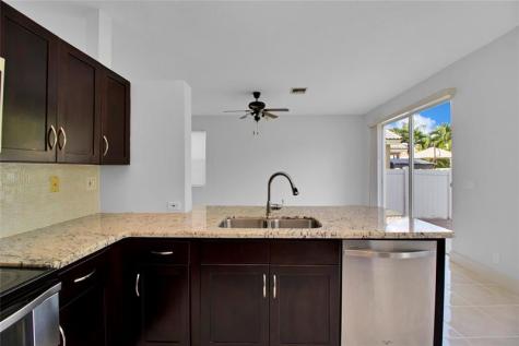 5240 NW 112th Way Coral Springs FL 33076