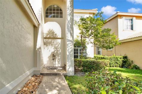 5240 NW 112th Way Coral Springs FL 33076