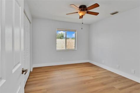 5240 NW 112th Way Coral Springs FL 33076