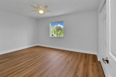 5240 NW 112th Way Coral Springs FL 33076