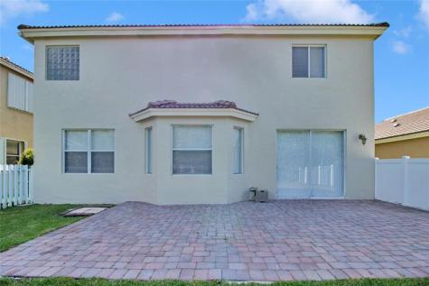 5240 NW 112th Way Coral Springs FL 33076