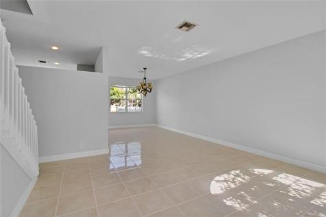 5240 NW 112th Way Coral Springs FL 33076
