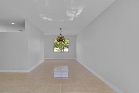 5240 NW 112th Way Coral Springs FL 33076
