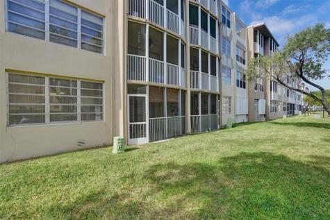 1690 NE 191st Street Miami FL 33179