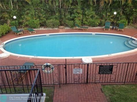 1431 S 14th Avenue Hollywood FL 33020