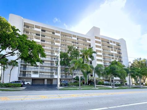 4800 Bayview Drive Fort Lauderdale FL 33308