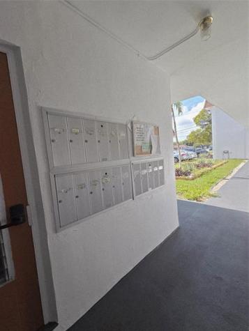 1007 N 19th Avenue Hollywood FL 33020