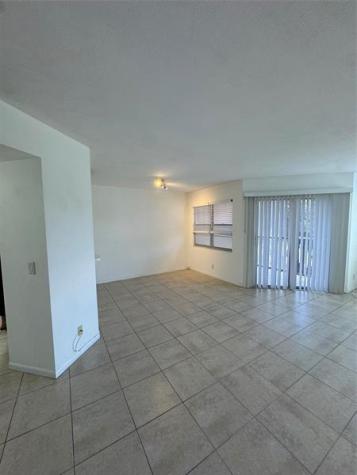 300 SW 130th Terrace Pembroke Pines FL 33027
