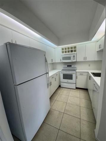 300 SW 130th Terrace Pembroke Pines FL 33027