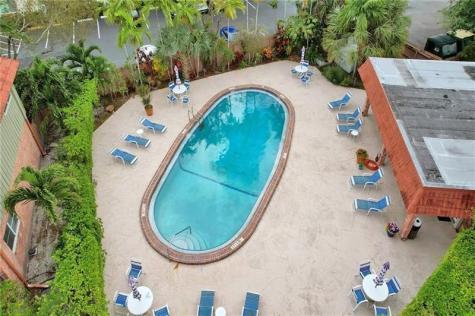 12 NE 20th Court Wilton Manors FL 33305