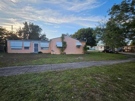 1600 NW 93rd Street Miami FL 33147
